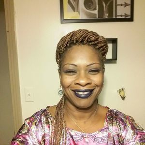 Meet your Posher, Sharon